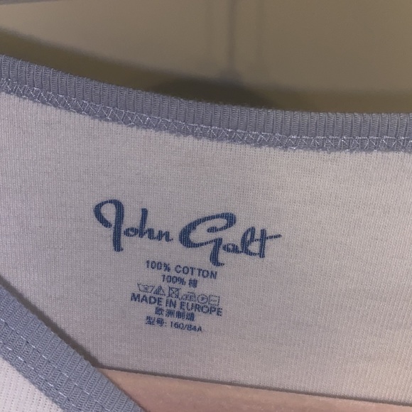 BRAND NEW BRANDY MELVILLE LOS ANGELES CROP TOP - Picture 2 of 3